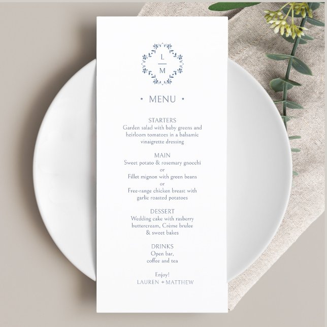 Blau und Weiß | Floral Monogram Flat Wedding Menu Menükarte (Von Creator hochgeladen)