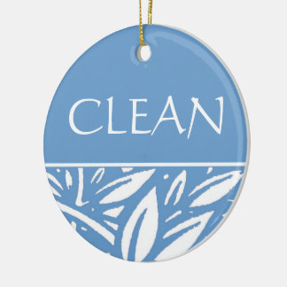 Blau verlässt sauberen schmutzigen keramikornament