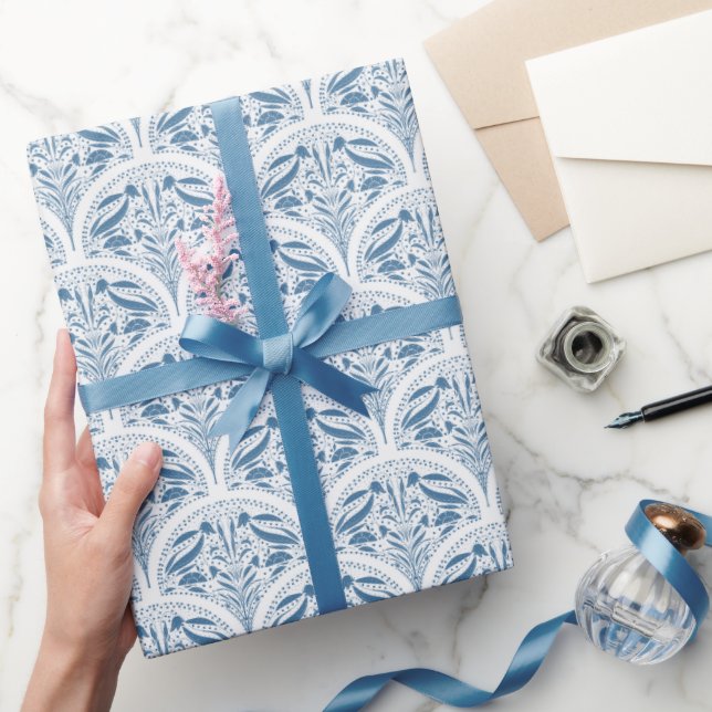 Blau-Weiß-Blütenmuster Geschenkpapier (Schenken)