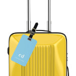 Blau-weiße Monogramm-Initialen Gepäckanhänger<br><div class="desc">Ein hellblauer Hintergrund. Personalisieren Sie Ihre Monogrammbriefe und den vollständigen Namen auf der Vorderseite. Ihre Kontaktinformationen auf der Rückseite.</div>