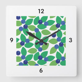 Blaubeere Modernes Elegantes Muster Grün Lila. Quadratische Wanduhr