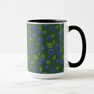 Blaubeeren auf dunkelgrün tasse
