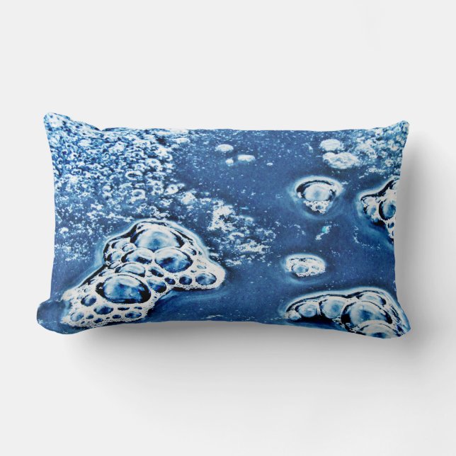 Blaue Abstrakte Blasen Wasser und Eisdielen Lendenkissen (Vorderseite)