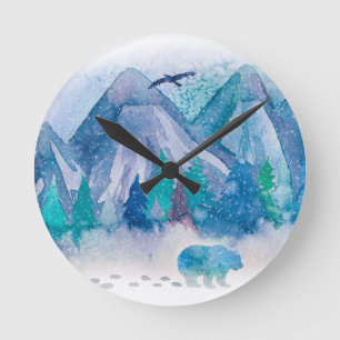 Blaue Aquarell-Winter-Berglandschaftskunst Runde Wanduhr
