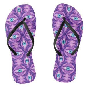 Blaue Augen in lila Laub Dunkle Botanische Kunst Flip Flops