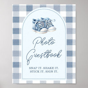 Blaue Babyschuhe Gingham-Junge-Shower-Foto-Gästebu Poster