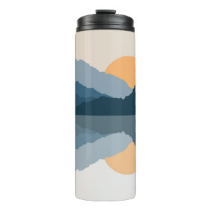 Blaue Berge reflektiert im See Thermosbecher