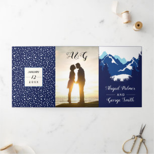 Blaue Berge und Bäume Foto Winterhochzeit Dreifach Gefaltete Einladung