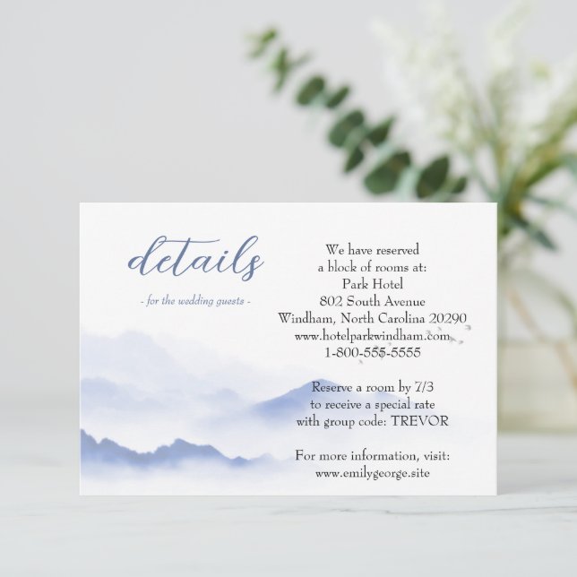 Blaue Berge und Vögel Hochzeitskarte Begleitkarte (Stehend Vorderseite)