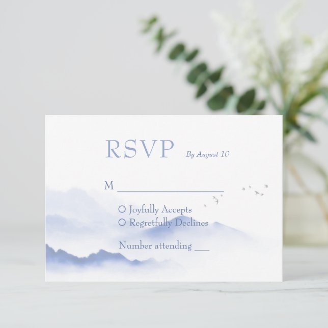 Blaue Berge und Vögel uAwg Hochzeitkarte RSVP Karte (Stehend Vorderseite)