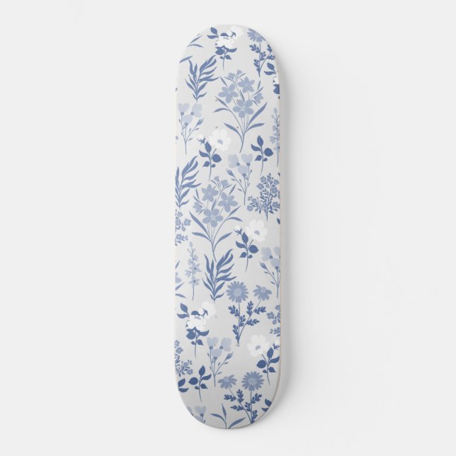 Blaue Blumen Botanische Malerei Skateboard (Vorderseite)