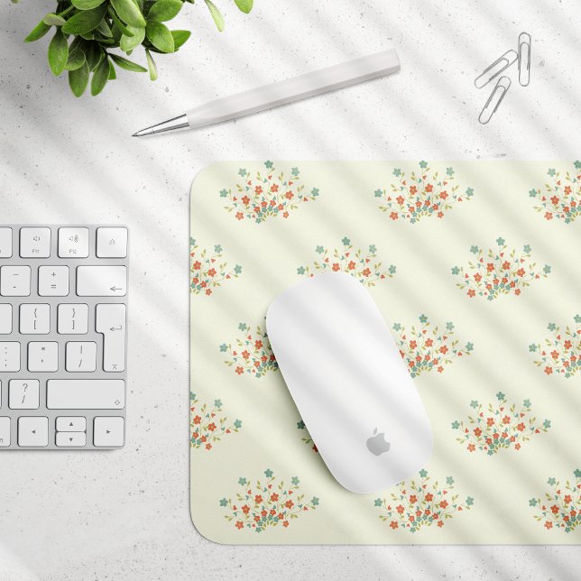 Blaue Blumen, rote Blume, Muster von Blume Mousepad (Von Creator hochgeladen)