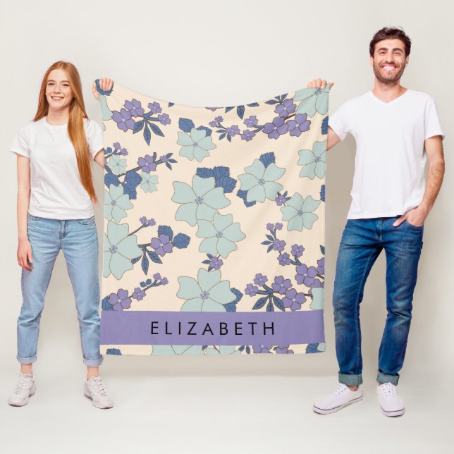 Blaue Blumen, violette Blumen, Blumen, Ihr Name Fleecedecke (Beispiel)