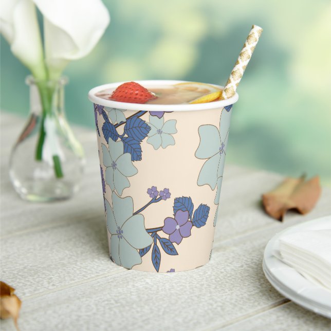 Blaue Blumen, violette Blumen, Blumenmuster Pappbecher (In Situ)