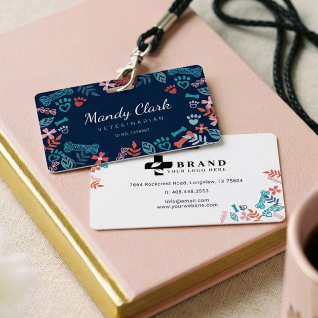 Blaue Blütenblätter und Blattmuster Ausweis (Navy Blue Floral & Foliage Pet Paw Print Pattern Badge)