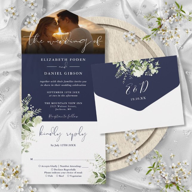Blaue Blütengrün Hochzeitsszene Foto All In One Einladung (Navy Blue Floral Greenery Wedding Photo All In One Invitation)