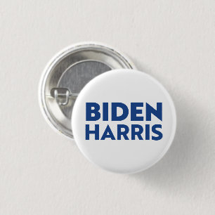 Blaue Buchstaben von "Biden Harris"- Button
