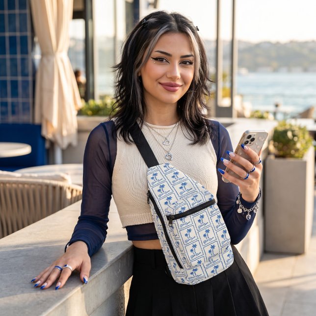 Blaue Bucht Crossbody Bag (Von Creator hochgeladen)