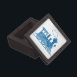 Blaue Dampfbahn mit Namen "Keesenbox" Kiste<br><div class="desc">Grafischer Lokomotivdampf,  fügen Sie Ihren kurzen Namen zur Kesselplatte hinzu. Ein tolles Geschenk für Bahnfreunde,  Reiseveranstalter und Modelleisenbahnbauer,  um Teile und Bobs behalten oder zu schenken. Gegenstand,  der ausschließlich von Sarah Trett entworfen wurde.</div>