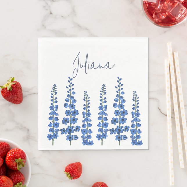 Blaue Delphinium-Blume im Juli Serviette (Beispiel)