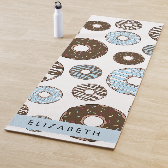 Blaue Donuts, braune Donuts, Sprinklen, Ihr Name Yogamatte (Beispiel)