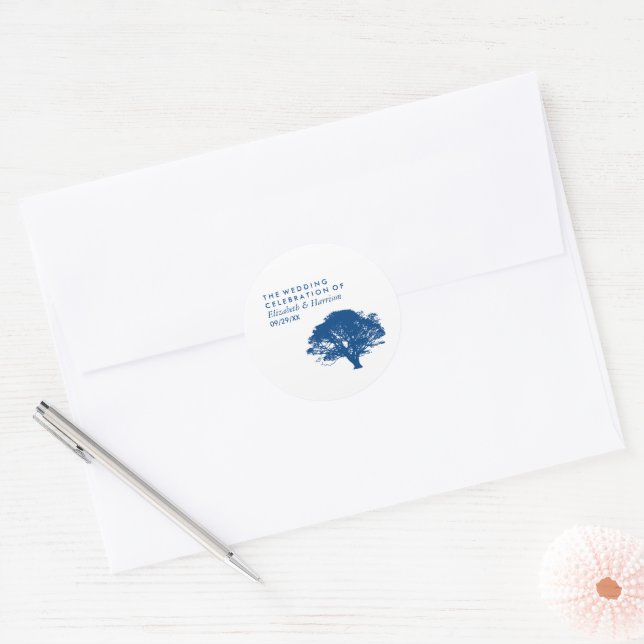 Blaue Eiche, rustikale und minimalistische Hochzei Runder Aufkleber (Umschlag)