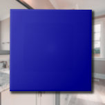 Blaue Farbe des tiefen Ozeans | Klassisches Elegan Fliese<br><div class="desc">Blaue Farbe des tiefen Ozeans | Classic | elegant | Trendy | Stilvoll | Geschenk</div>
