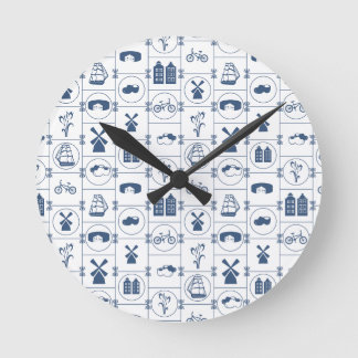 Blaue Fliesen Runde Wanduhr