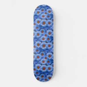 Blaue florale blaue Sonnenblumen blaue Margeriten Skateboard