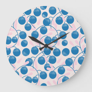 Blaue Früchte, rosa Blätter, nahtloses Design. Große Wanduhr