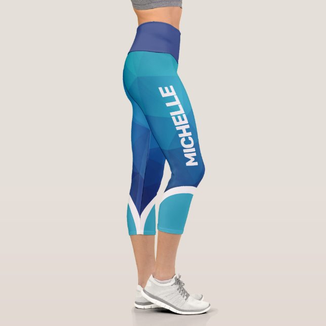 Blaue geometrische Farbtöne mit weißem Streifen Capri Leggings (Rechts)