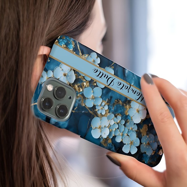 Blaue Goldadern Achat Monogramm iPhone 15 Pro Max Hülle (Von Creator hochgeladen)