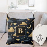 Blaue goldene Himmelsmornsterne Monogramm Kissen<br><div class="desc">Dunkelblauer Hintergrund mit Wolken,  goldenen Sternen und Monden. Personalisieren Sie den Monogramm-Brief des Babys und fügen Sie ihn hinzu.</div>