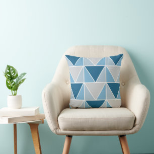 Blaue graue geometrische Dreiecke Muster Kissen