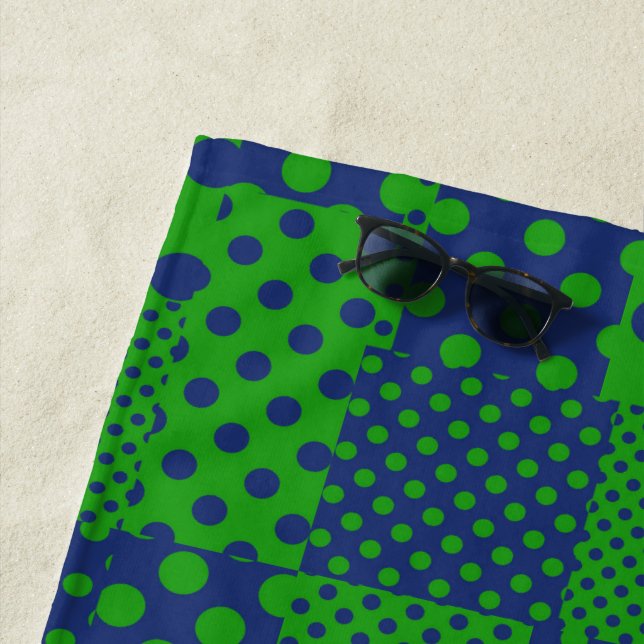 Blaue Grüne Tupfen Patchwork  Strandtuch (Beispiel)