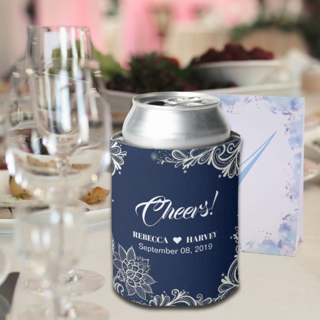 Blaue Hochzeit am Strand Dosenkühler (beach nautical white lace navy blue wedding can cooler)