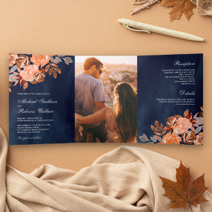Blaue Hochzeit der Navy Rustic Earthy Terracotta F Dreifach Gefaltete Einladung