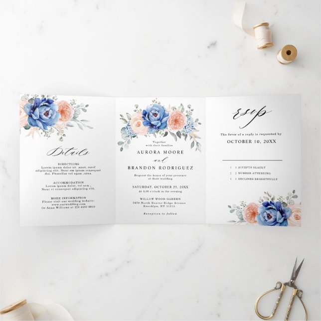 Blaue Hochzeit von Navy Slate Dusty Blush Pink Flo Dreifach Gefaltete Ankündigung (Innenseite)
