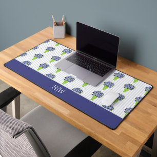 Blaue Hortensie Grüne Vase Streifen Monogramm Schr Schreibtischunterlage