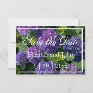Blaue Hortensien retteten purpurblaue Immergrünsta Save The Date
