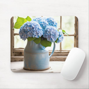 Blaue Hortensienbouquet im Fenster Mousepad
