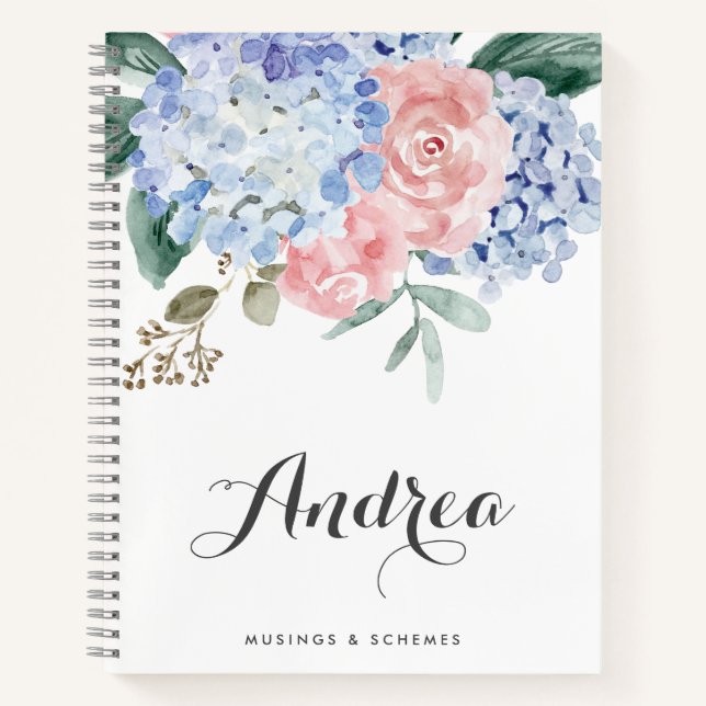 Blaue Hydrangeas und rosa Rosen nach Maß Notizbuch (Vorderseite)