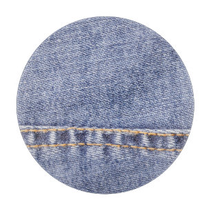 Blaue Jeans: detaillierte Nähtextur. Schneidebrett