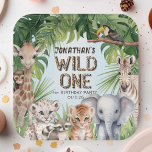 Blaue Jungle Tiere Wild One Safari Thema Pappteller<br><div class="desc">Feiern Sie mit unserem "Wild One Safari Animals Jungle Boy 1st Birthday Paper Tellers" die erste Sonnenstraße Ihres kleinen Jungen und machen Sie sich eine Touch Abenteuer zu Ihrem Geburtstagsbash. Jeder Teller ist exquisit mit einem zauberhaften Ensemble von Safari-Tieren in Aquarelltönen gestaltet, darunter eine Giraffe, Löwe, Schimpanse, Zebra, Tiger, Marmelade...</div>