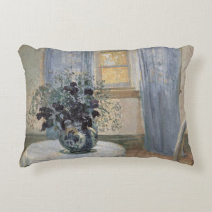 Blaue Klematis im Atelier, Anna Ancher Dekokissen