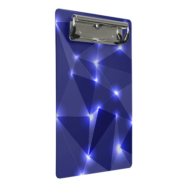 Blaue Klemmbrett mit einem geometrischen Muster le (Schrägansicht)