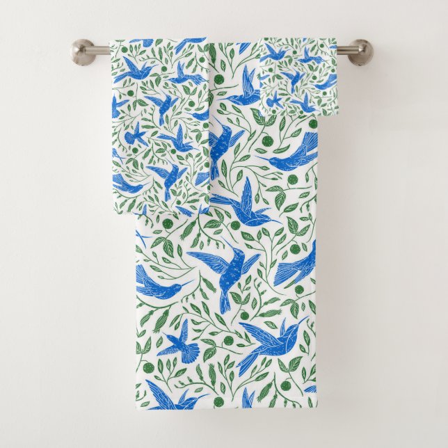 Blaue Kolibris und Blätter. Badhandtuch Set (Insitu)
