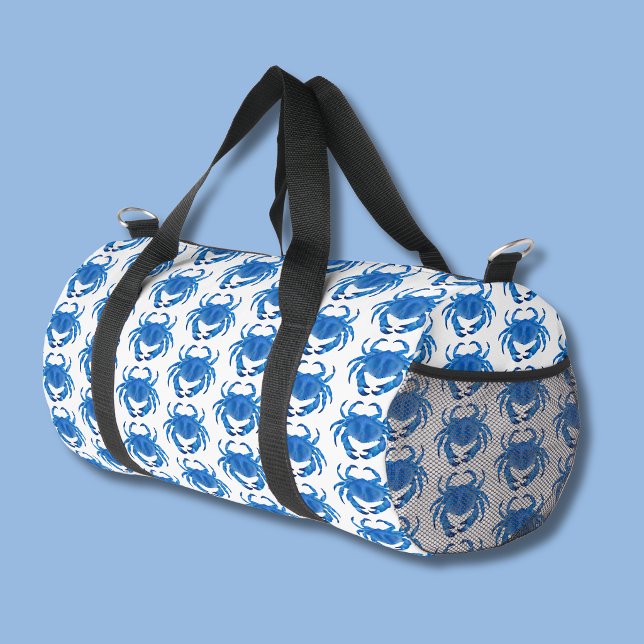 Blaue Krabben Muster Duffle Bag (Blue crab patterned duffel bag on white background)
