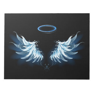 Blaue leuchtende Engelsflügel auf schwarzem Hinter Notizblock