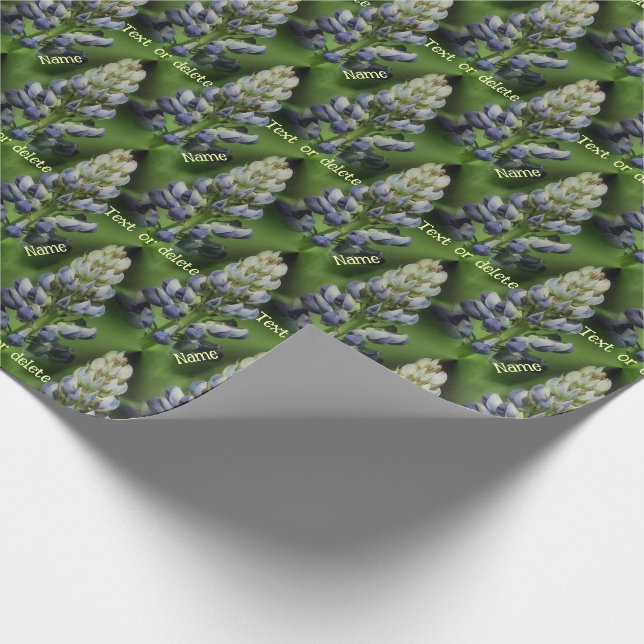 Blaue Lupine Blume Natur Personalisiert Geschenkpapier (Ecke)
